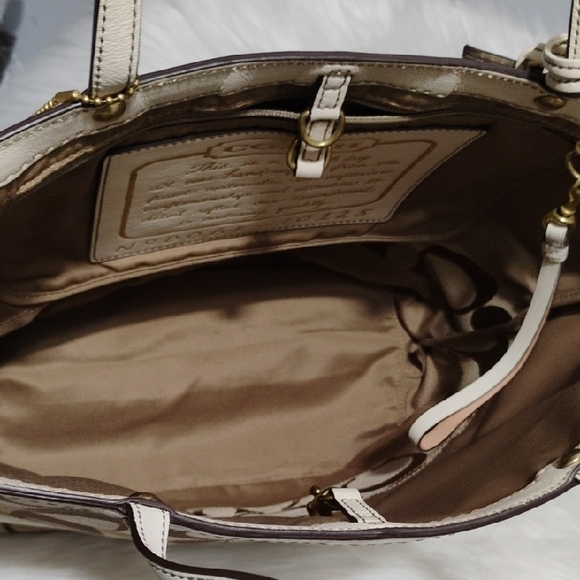 SALE! Auth Coach Signature Brown/Cream Canvas/Leather Tote Handbag/Hangtags - Picture 12 of 16